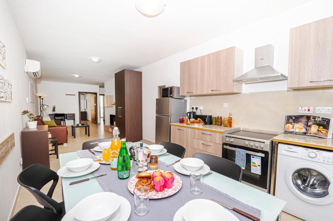 Summer Breeze Comfort Sunny Apartments Close To The Sandy Beaches - By Getawaysmalta Mellieha Exterior foto