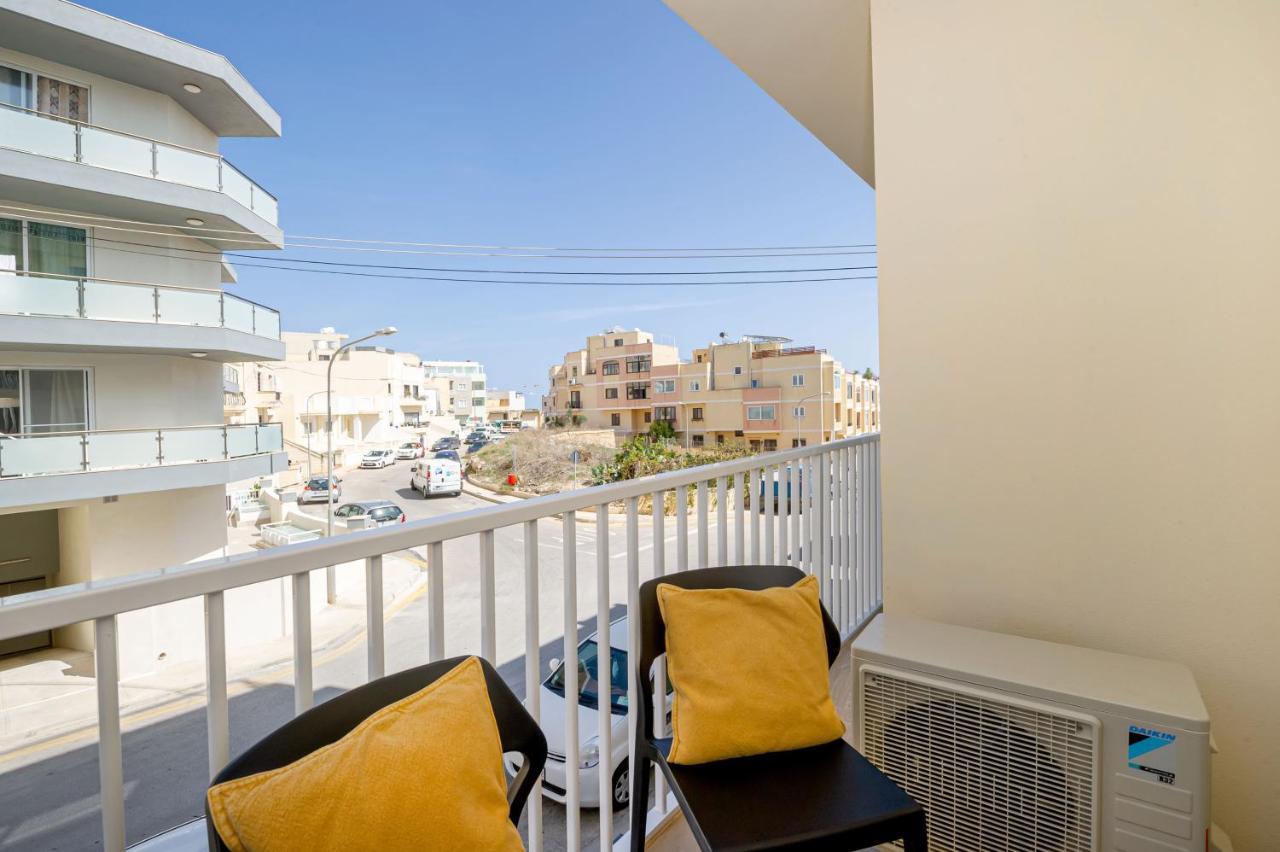 Summer Breeze Comfort Sunny Apartments Close To The Sandy Beaches - By Getawaysmalta Mellieha Exterior foto