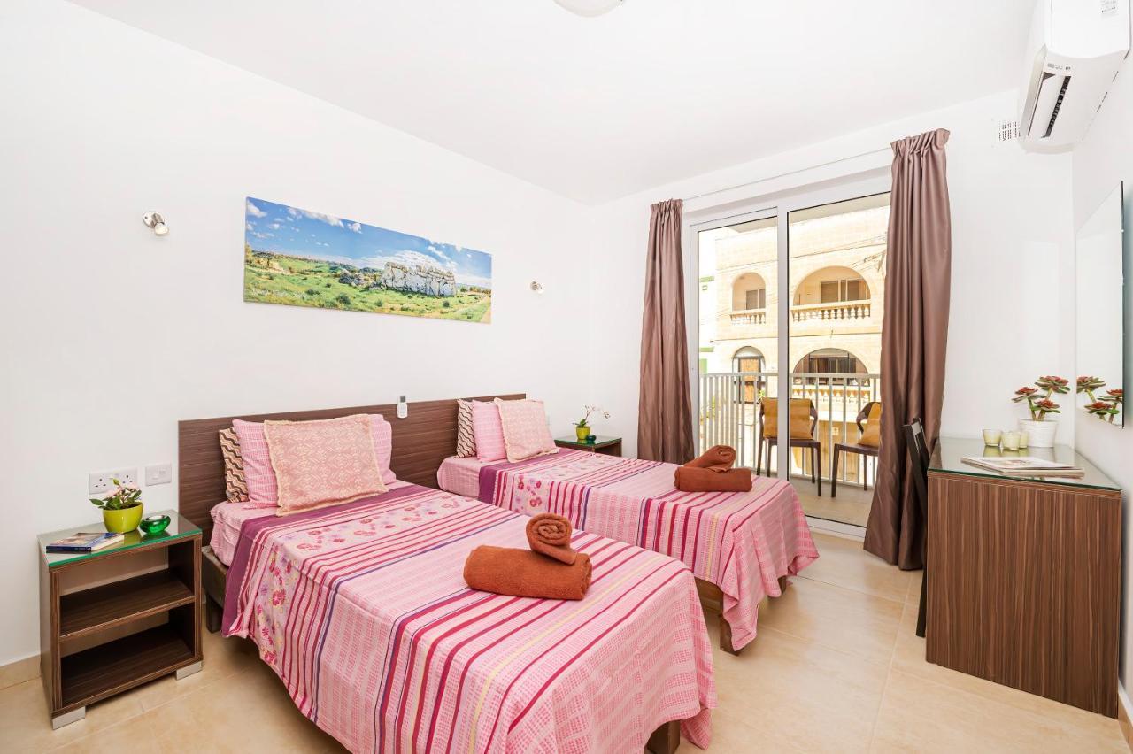 Summer Breeze Comfort Sunny Apartments Close To The Sandy Beaches - By Getawaysmalta Mellieha Exterior foto