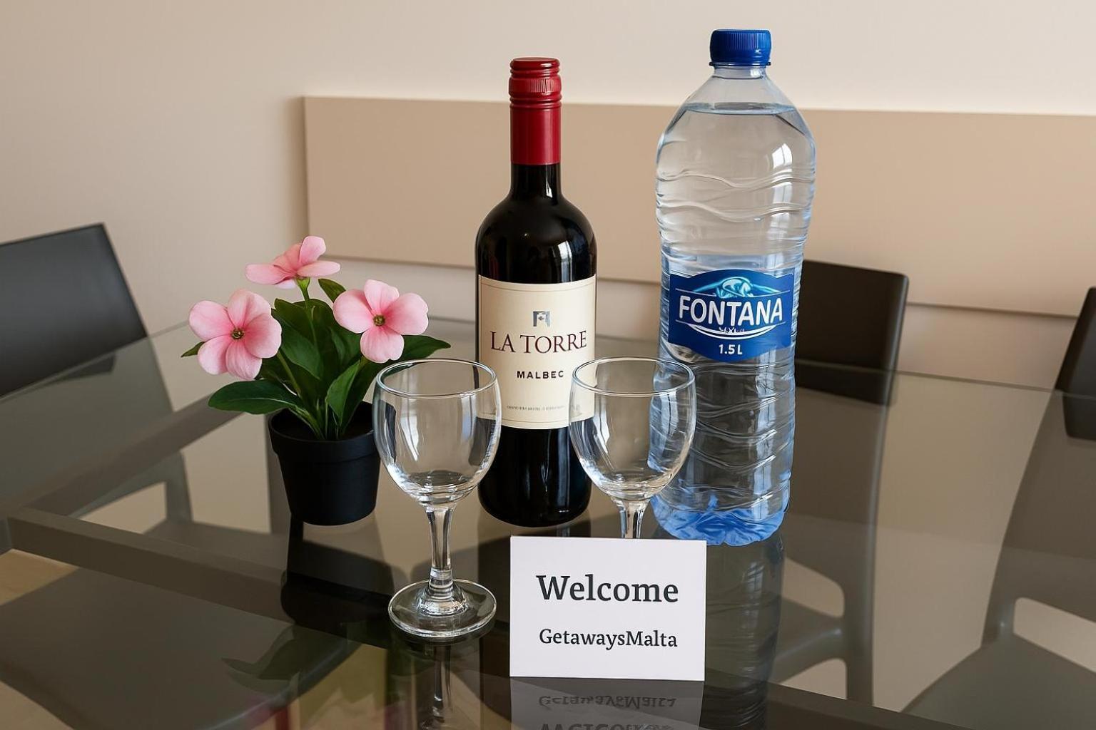 Summer Breeze Comfort Sunny Apartments Close To The Sandy Beaches - By Getawaysmalta Mellieha Exterior foto
